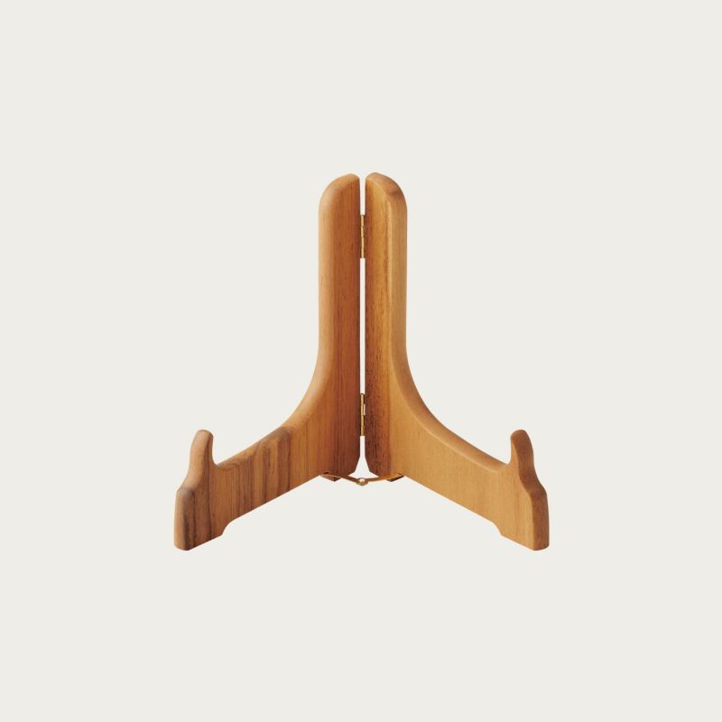 Limited Edition Noritake 2024 Year Plate 23cm (With Plate Holder) - "My Neighbor Totoro" © Studio Ghibli