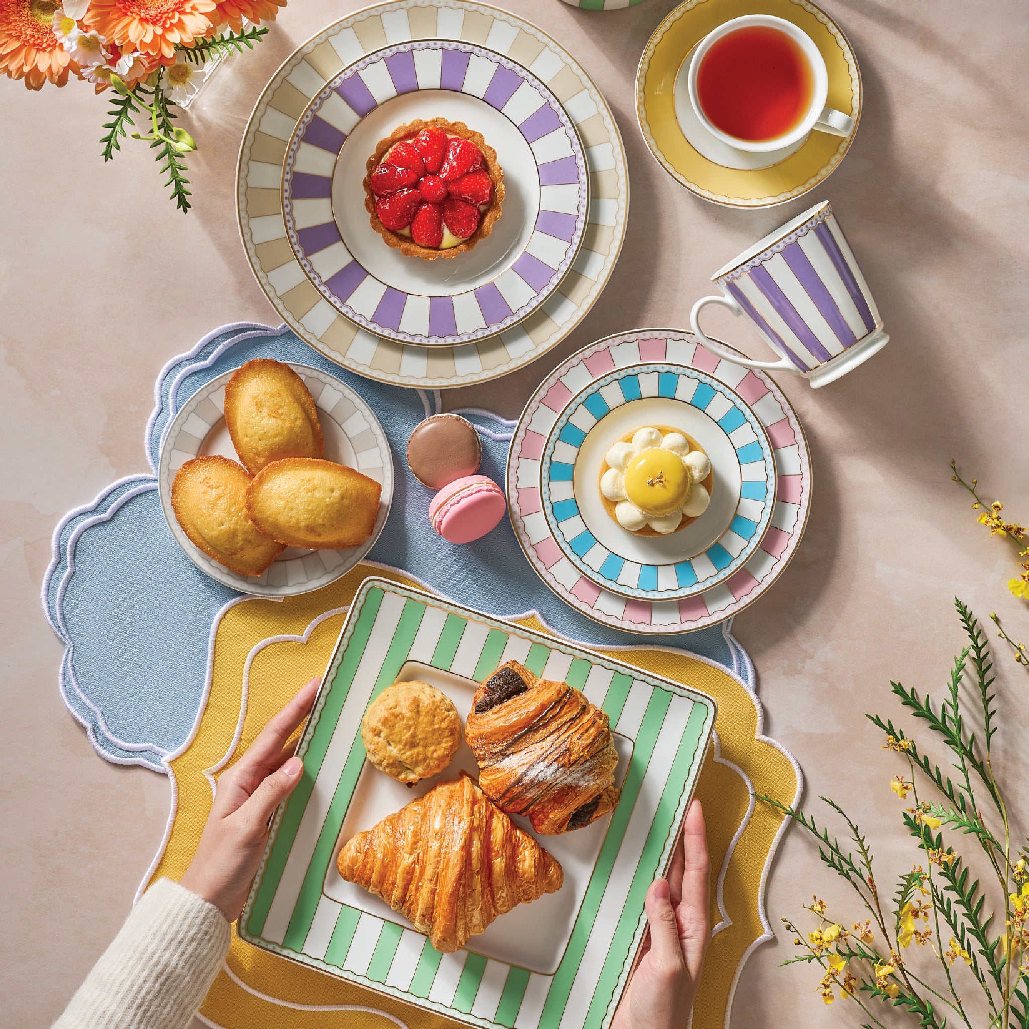 Noritake Carnivale Apple Green Small Teapot