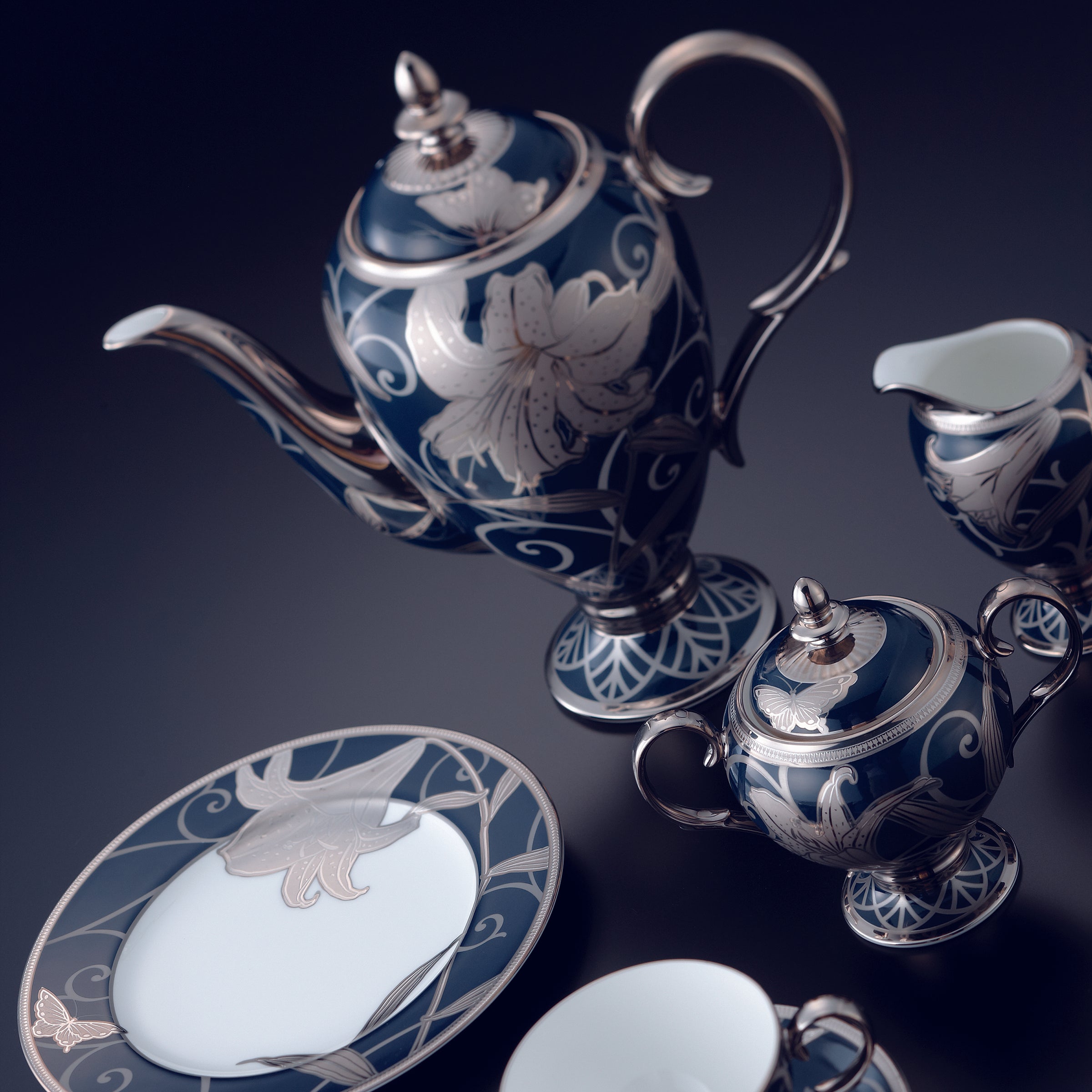 Noritake 23Pcs Tea Set - Hanaginsai (Blue & Silver)