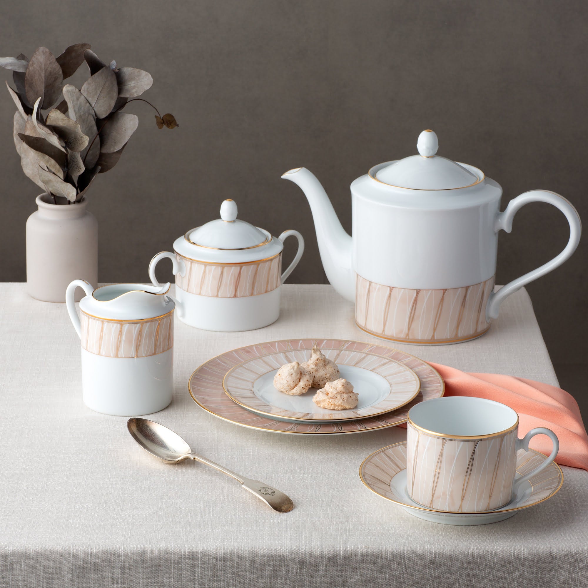 Noritake 96Pcs Dinner & Tea Set for 12 Person - Pacific Mable