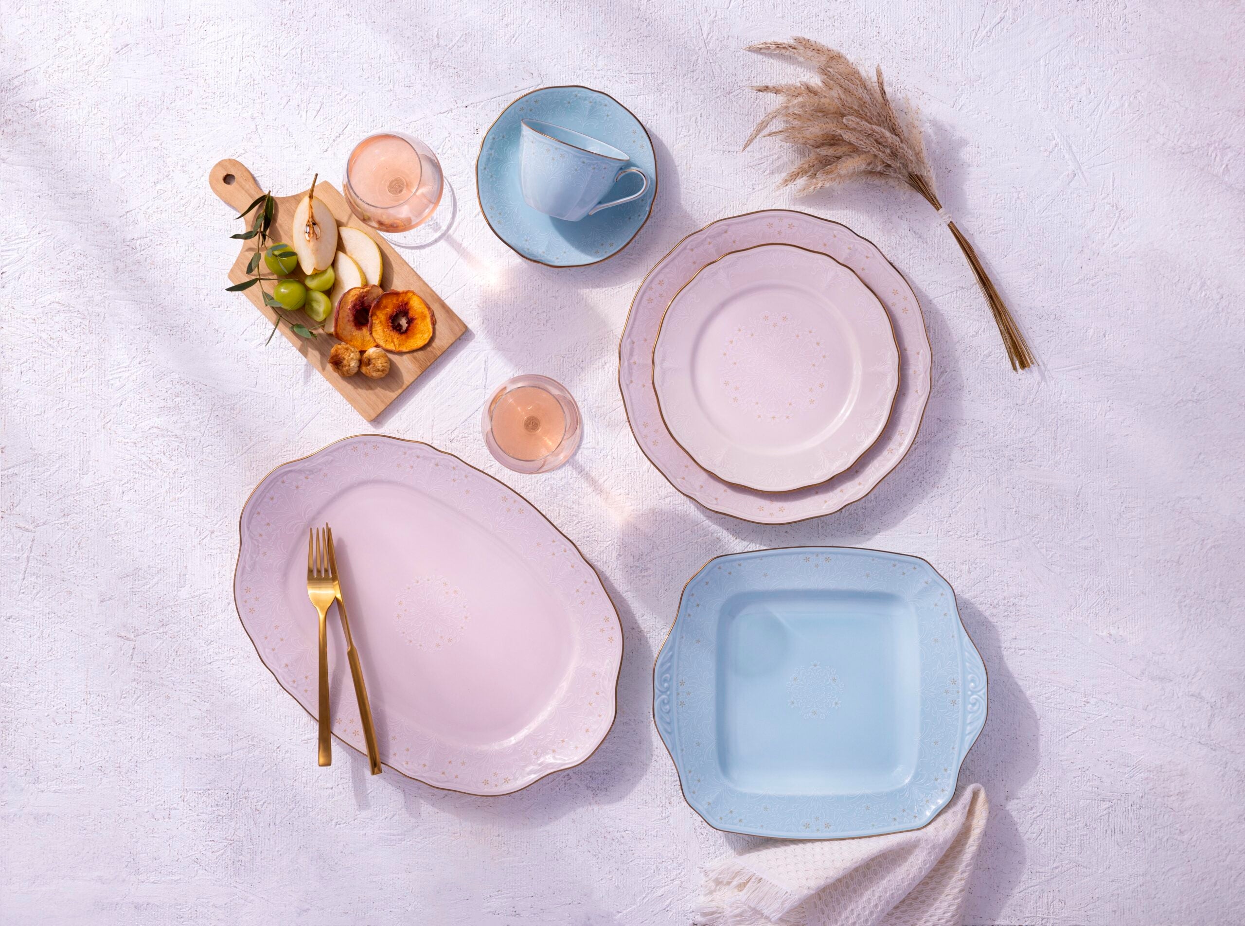 Noritake 96Pcs Dinner & Tea Set for 12 Person - Rose Bouquet