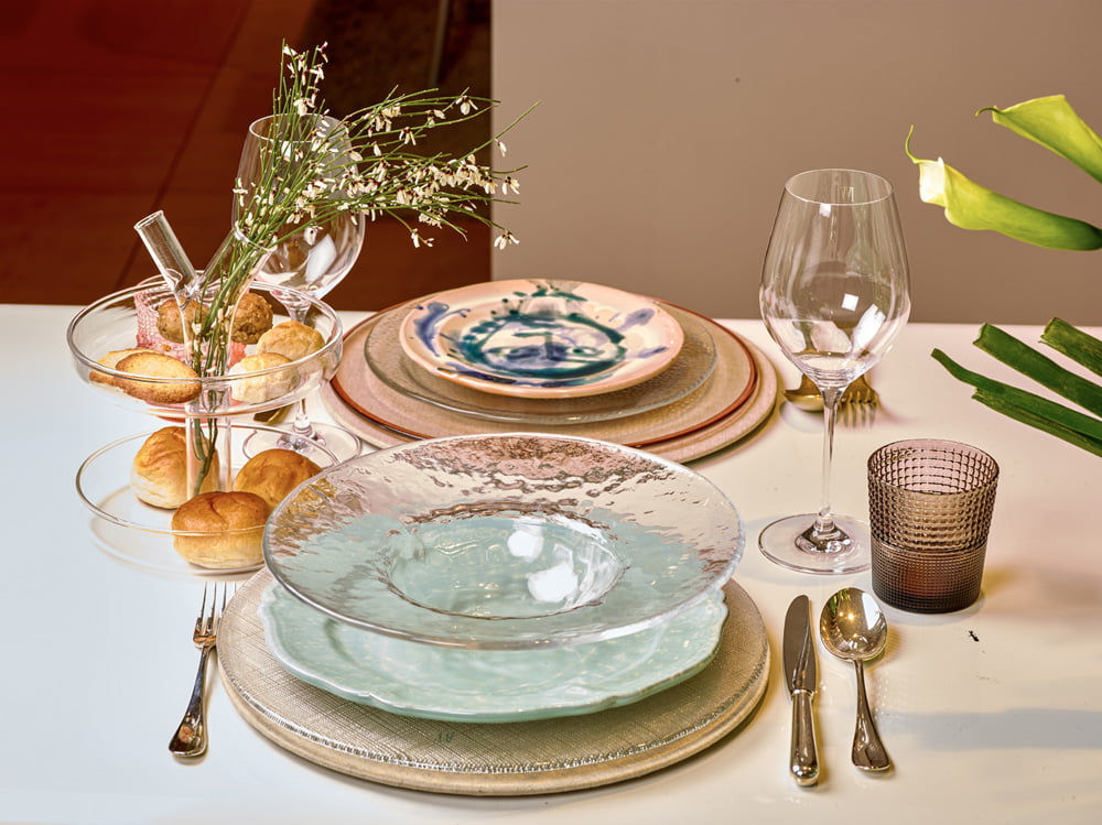 IVV Peony Footed Plate