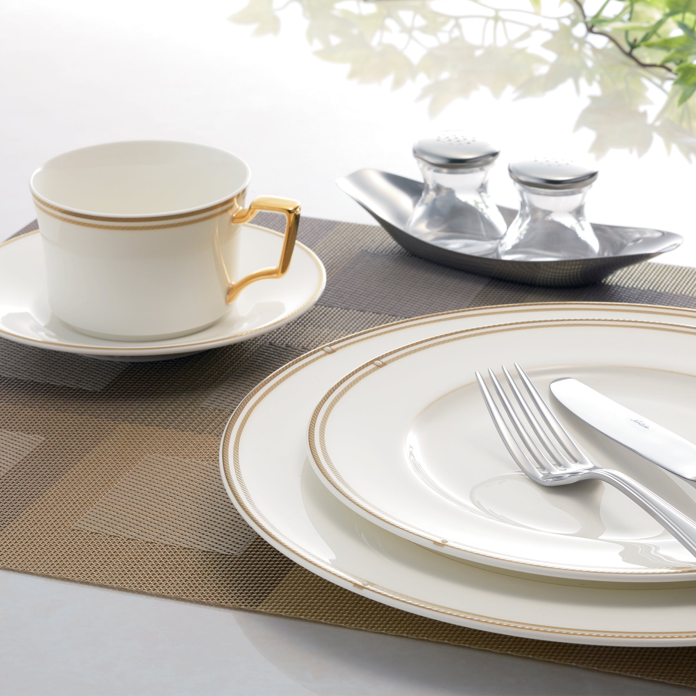 Noritake 24Pcs Tea Set W/Dinner Plate-Aidan Gold