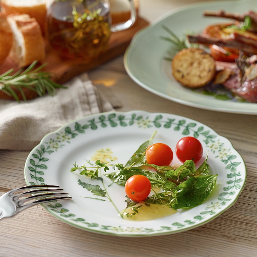 SOUP BOWL -ENGLISH HERBS