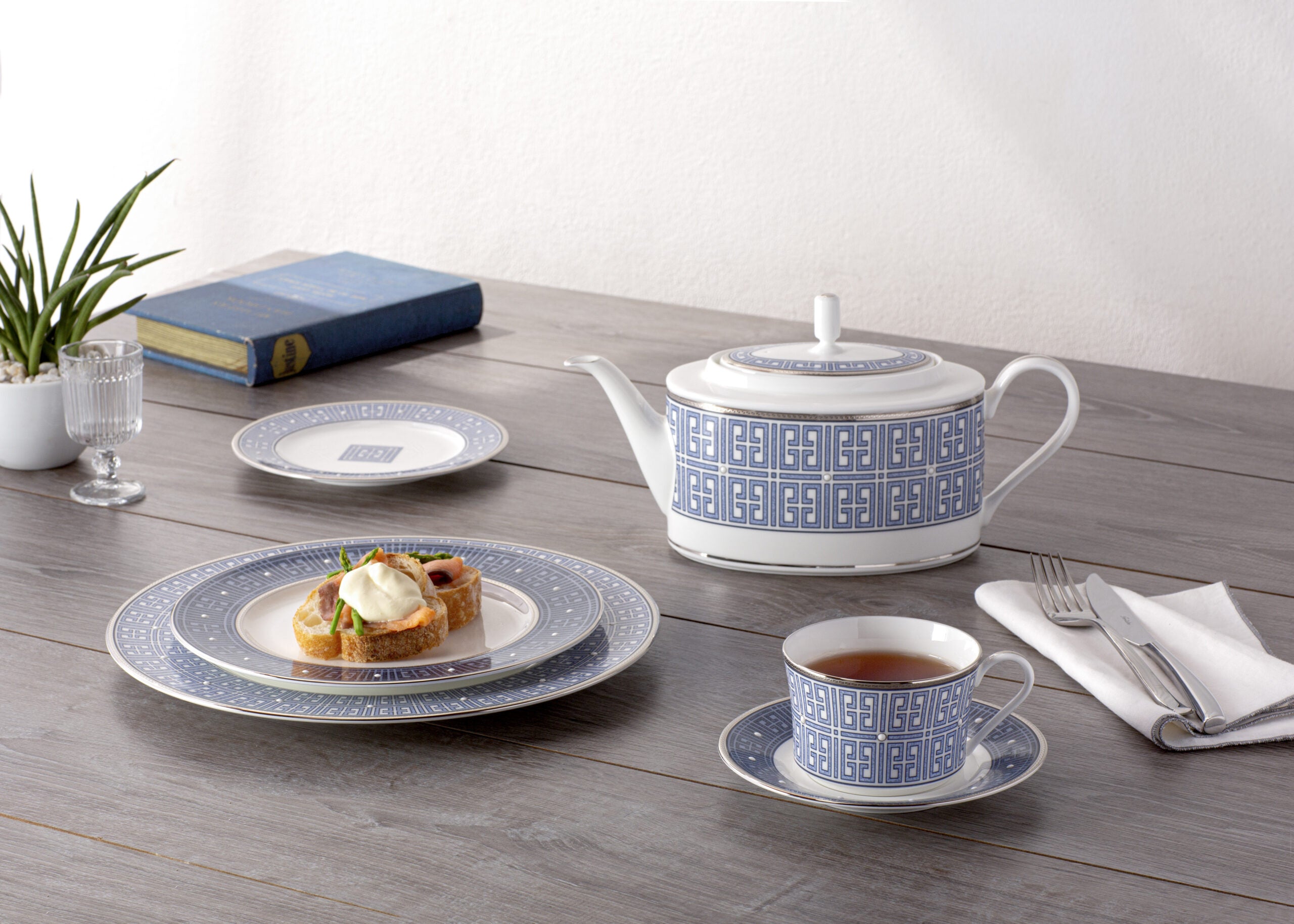 Noritake 96Pcs Dinner & Tea Set for 12 Person - Infinity Blue