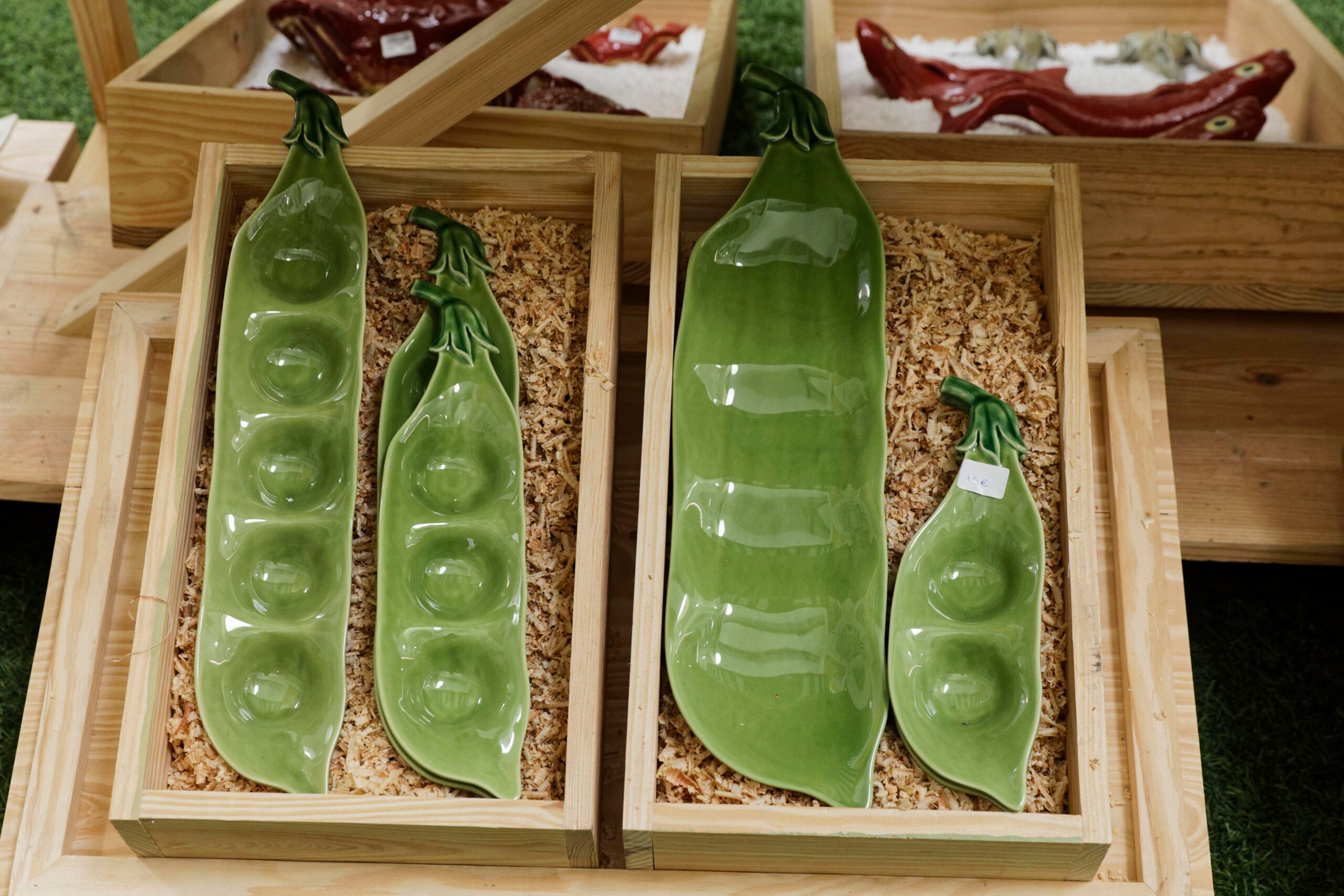 Bordallo Pinheiro Platter 37cm - Peapod