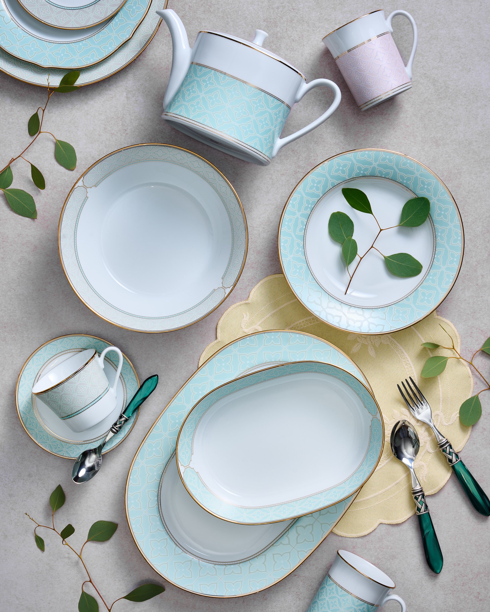 Noritake Oval Vegetable 24.8cm - Mayfair Mint