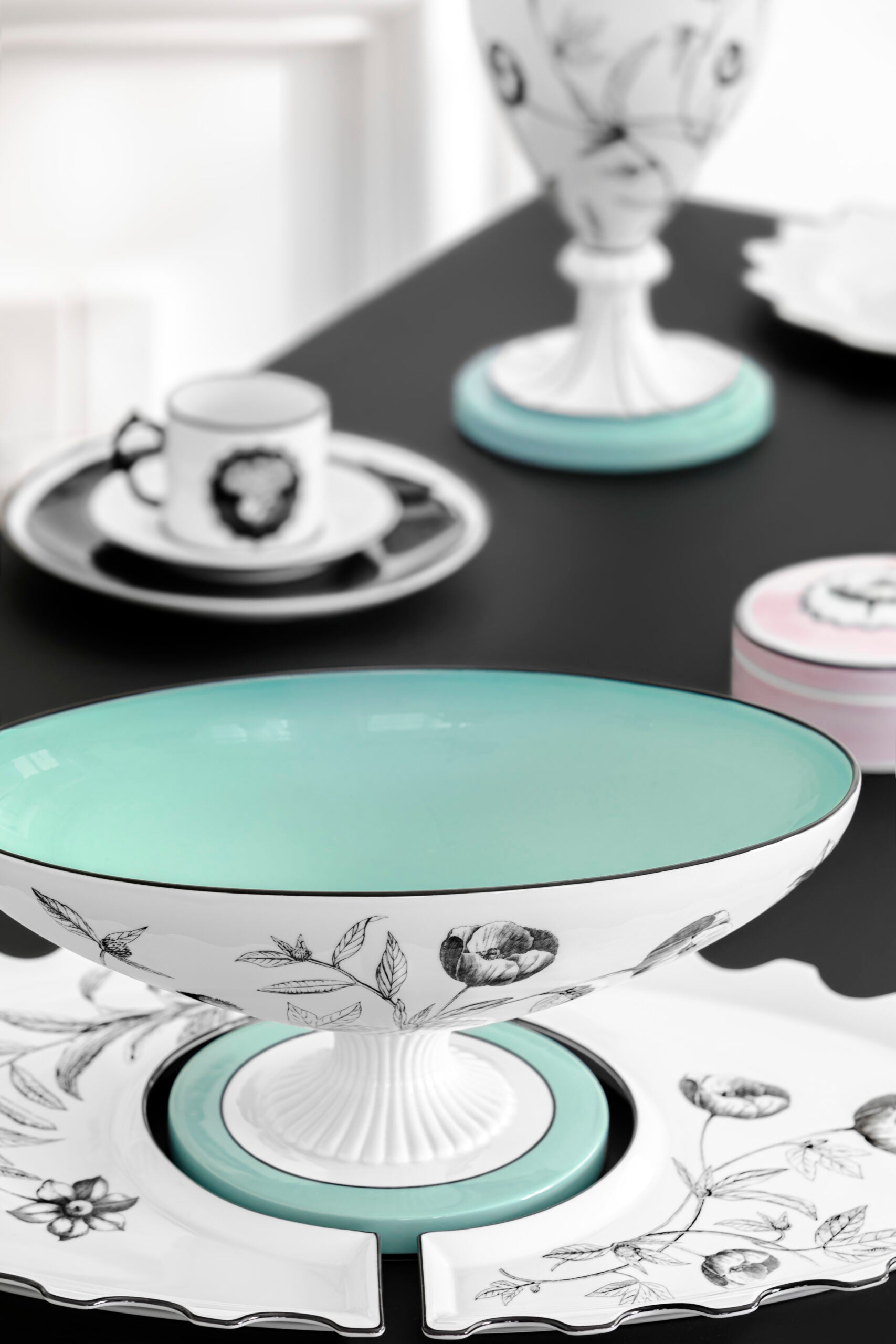 Vista Alegre Centerpiece - Herbariae Parade