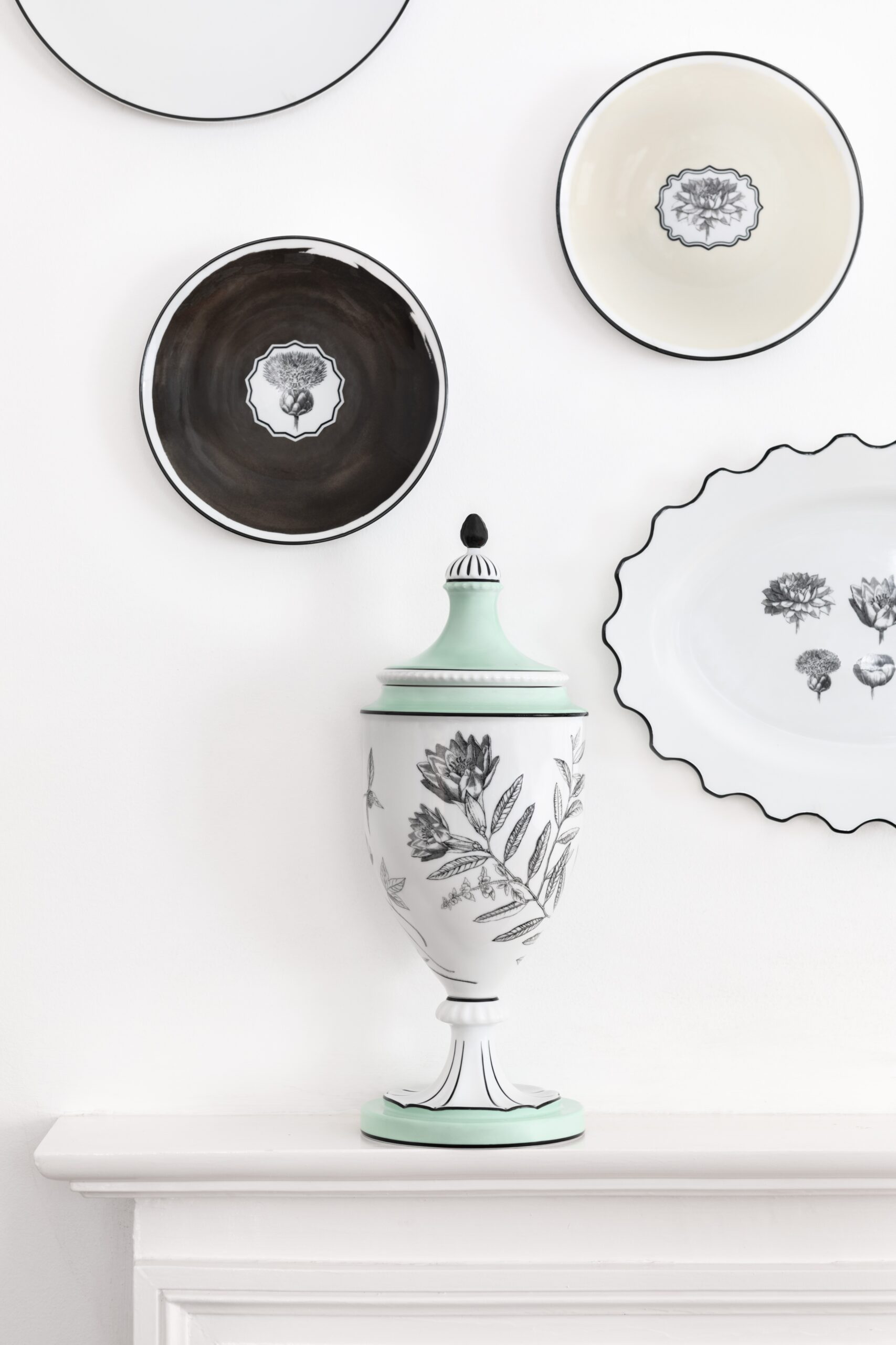 Vista Alegre Centerpiece - Herbariae Parade