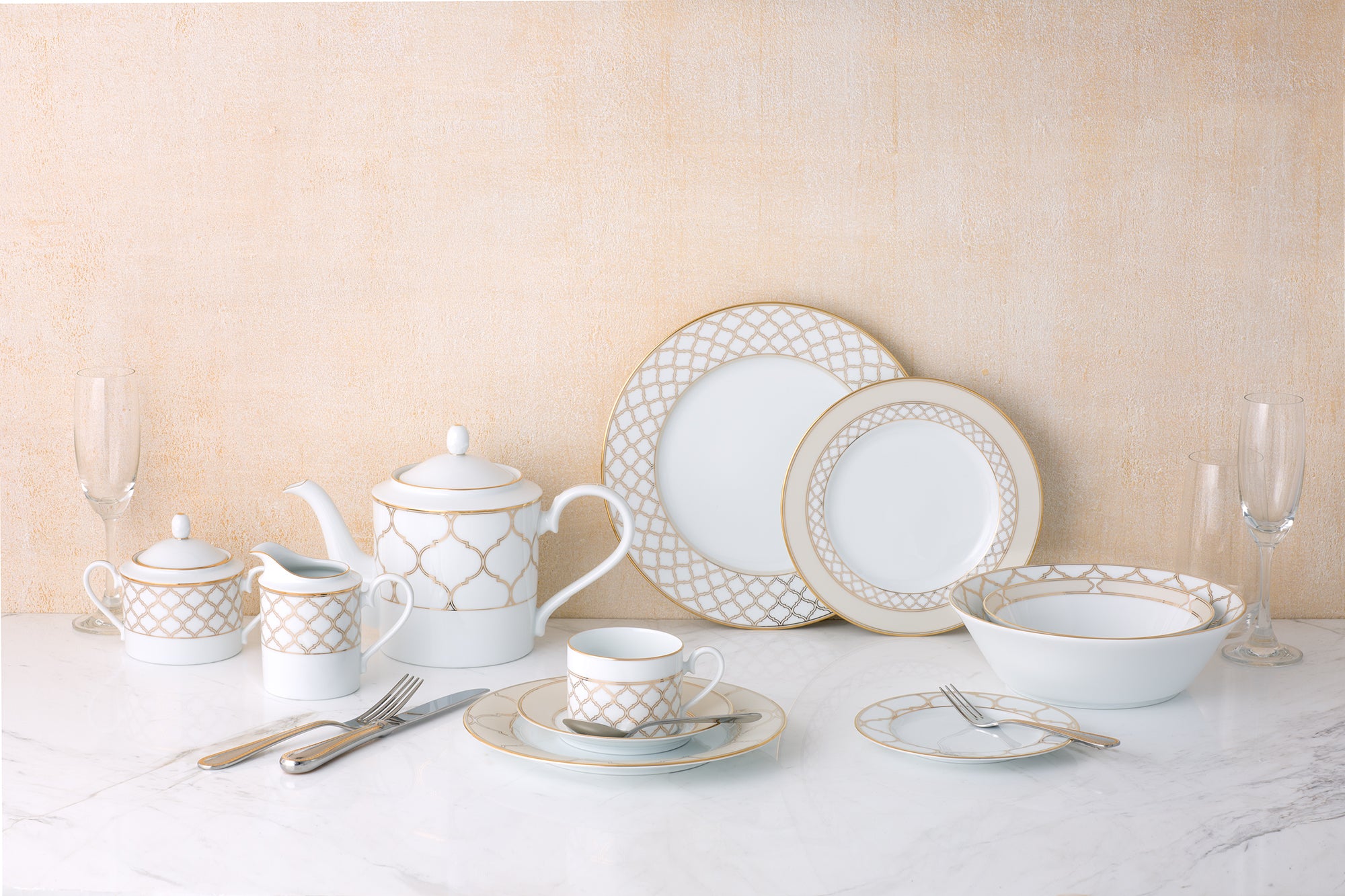 Noritake Teapot W/Cover - Eternal Palace Gold