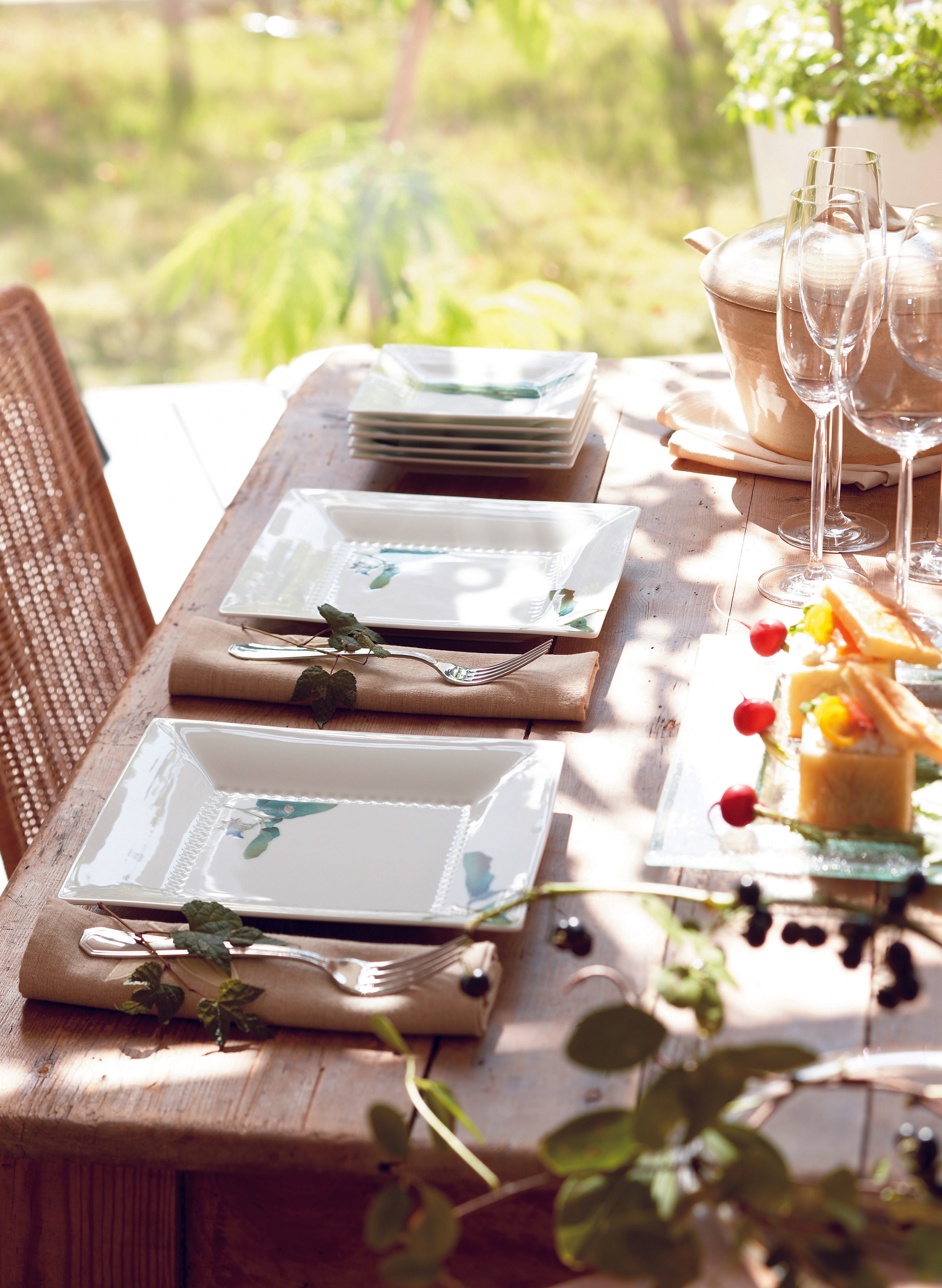 Noritake Square Plate 23.2Cm-Kyoka Shunsai Long Green Onion