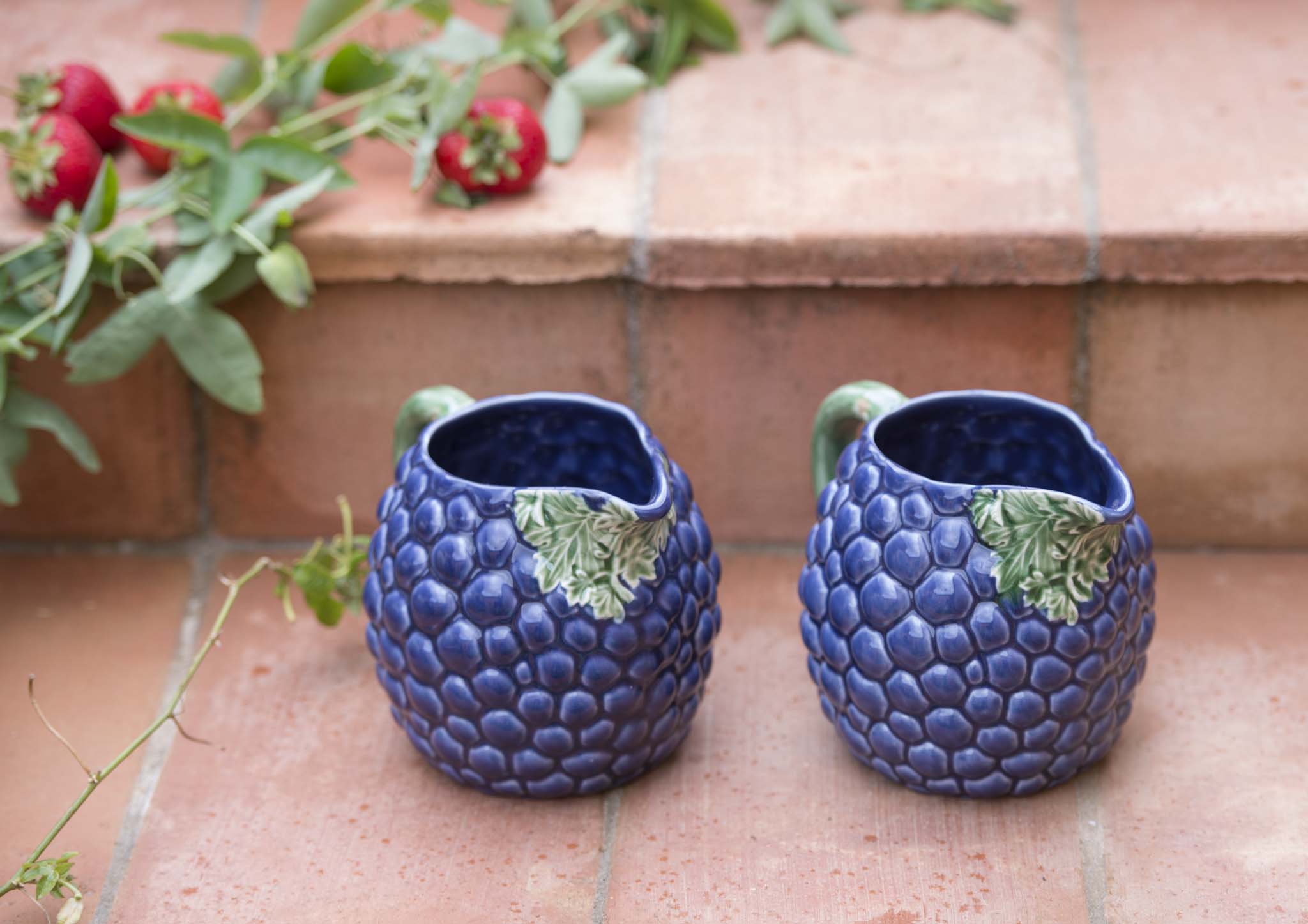 Bordallo Pinheiro Pitcher 1.35L - Grapes Pitchers