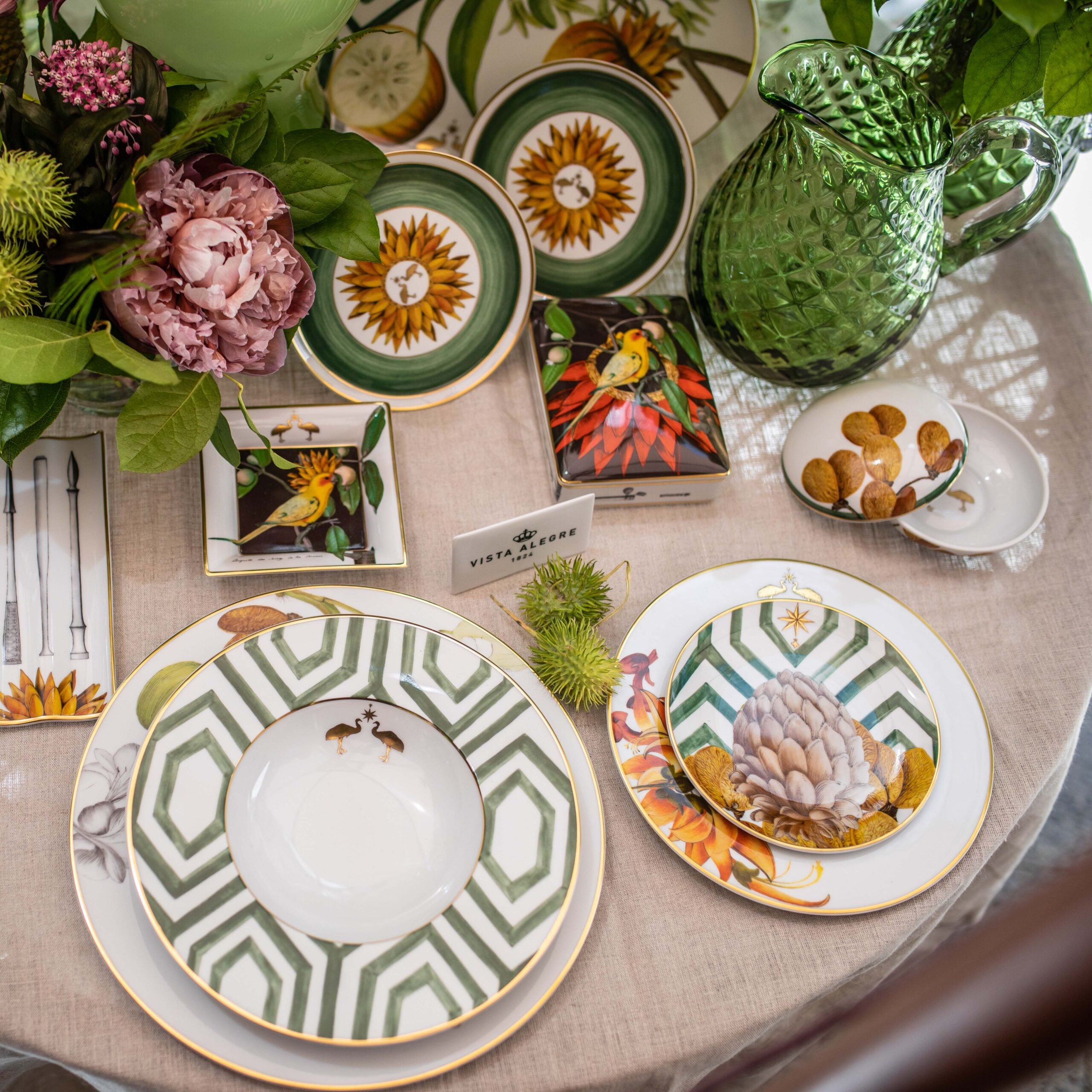 Vista Alegre 47Pcs Dinner & Tea Set for 8 Person - Amazonia