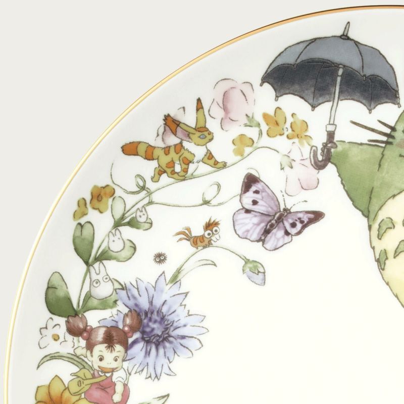 Limited Edition Noritake 2024 Year Plate 23cm (With Plate Holder) - "My Neighbor Totoro" © Studio Ghibli