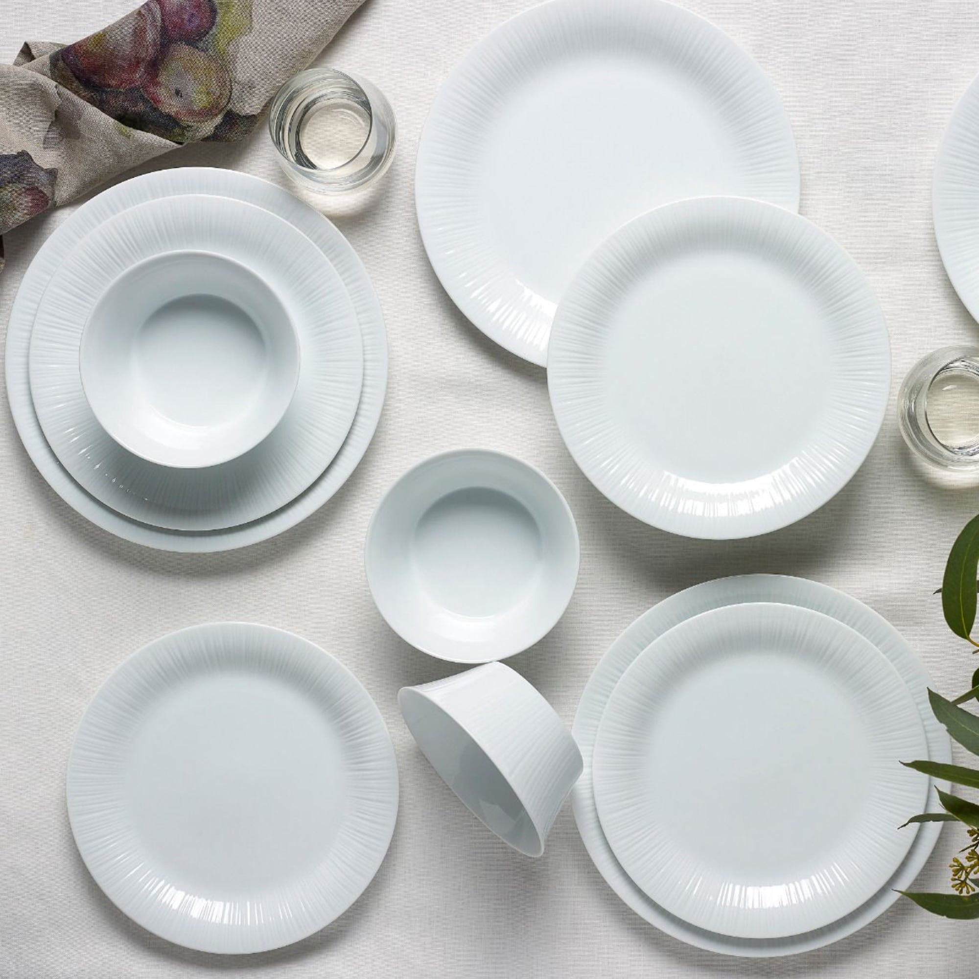 Noritake 16Pcs Dinner Set for 4 Person - Conifere