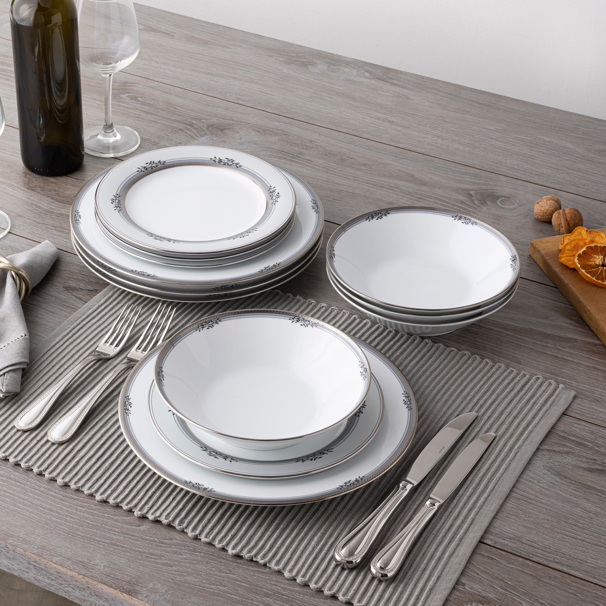 Noritake 20Pcs Dinner Set for 4 Person - Laurel Vale