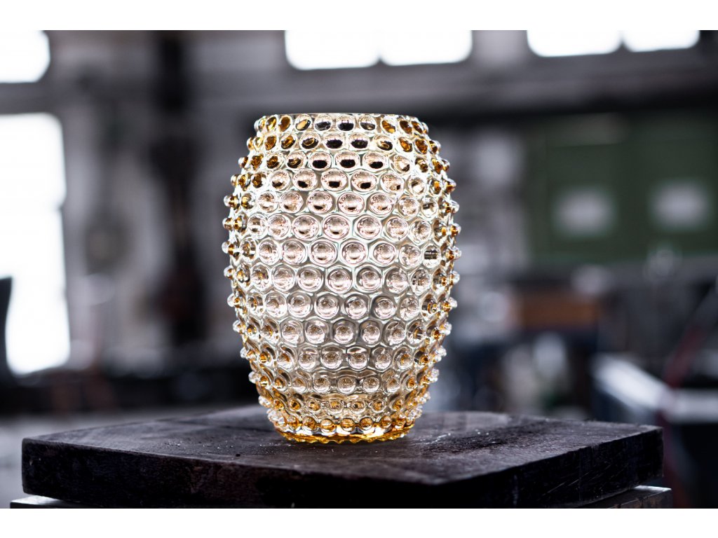 HOBNAIL EGG VASE 23CM (UNDERLAY AMBER )