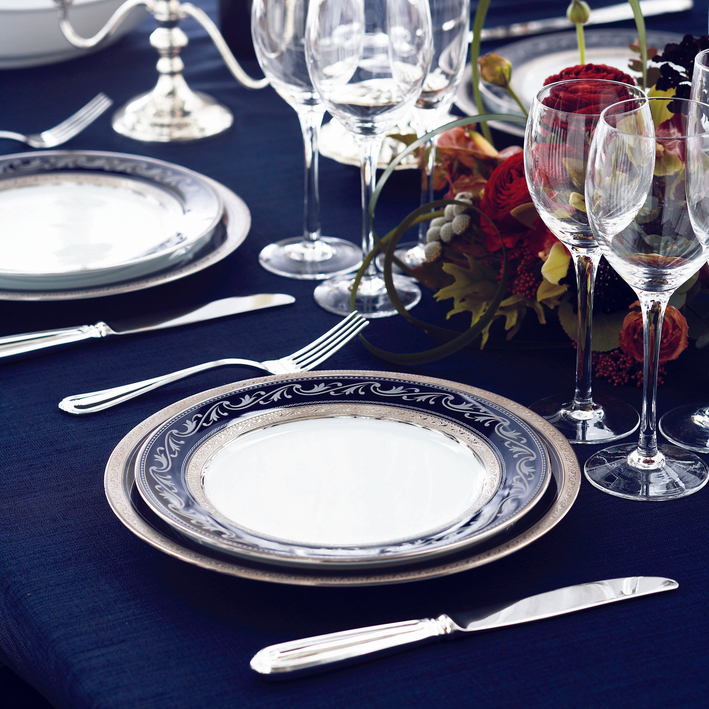 Noritake 33Pcs Dinner Set with Teapot for 6 Person - Crestwood Cobalt Platinum