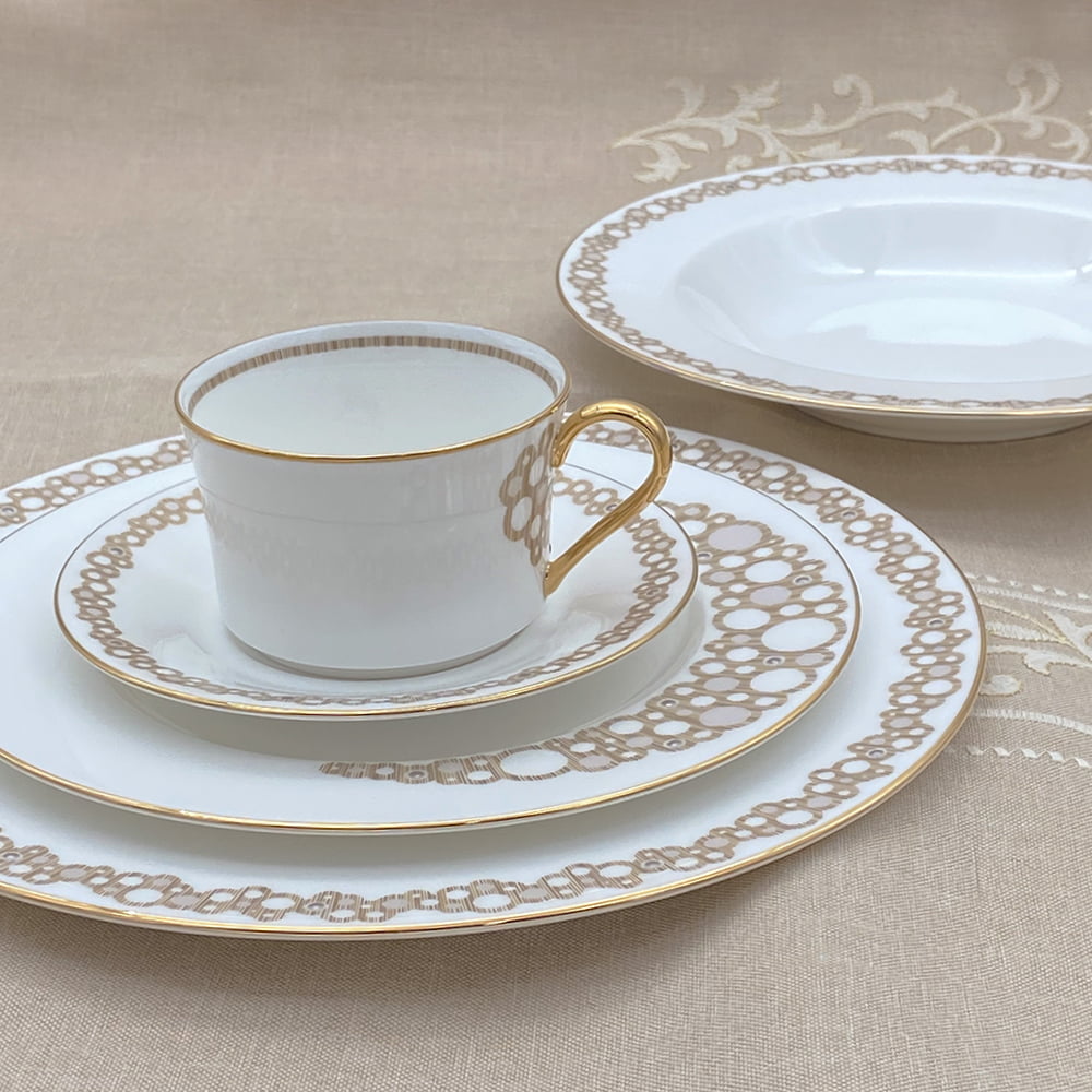 Noritake 47Pcs Dinner & Tea Set for 8 Person - Chatham Gold