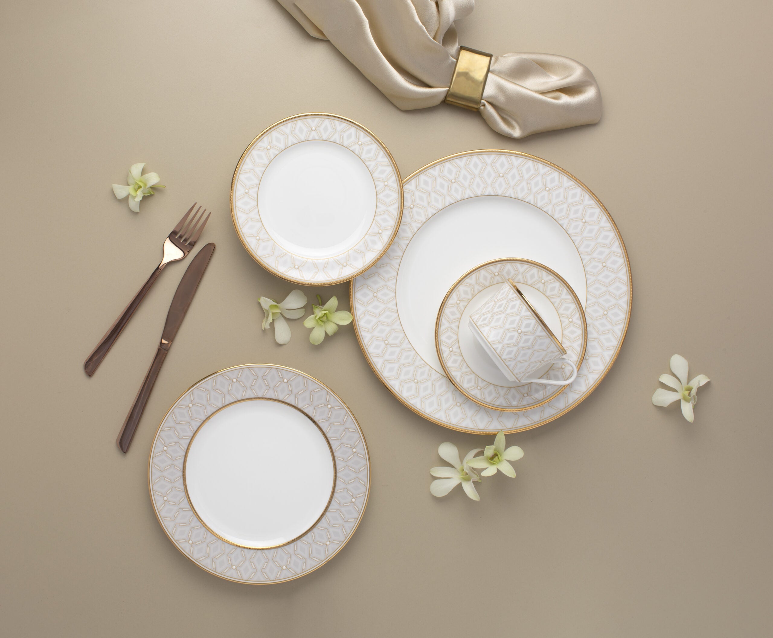 Noritake 20Pcs Dinner set for 4 person (Salad Plate) - Noble Pearl