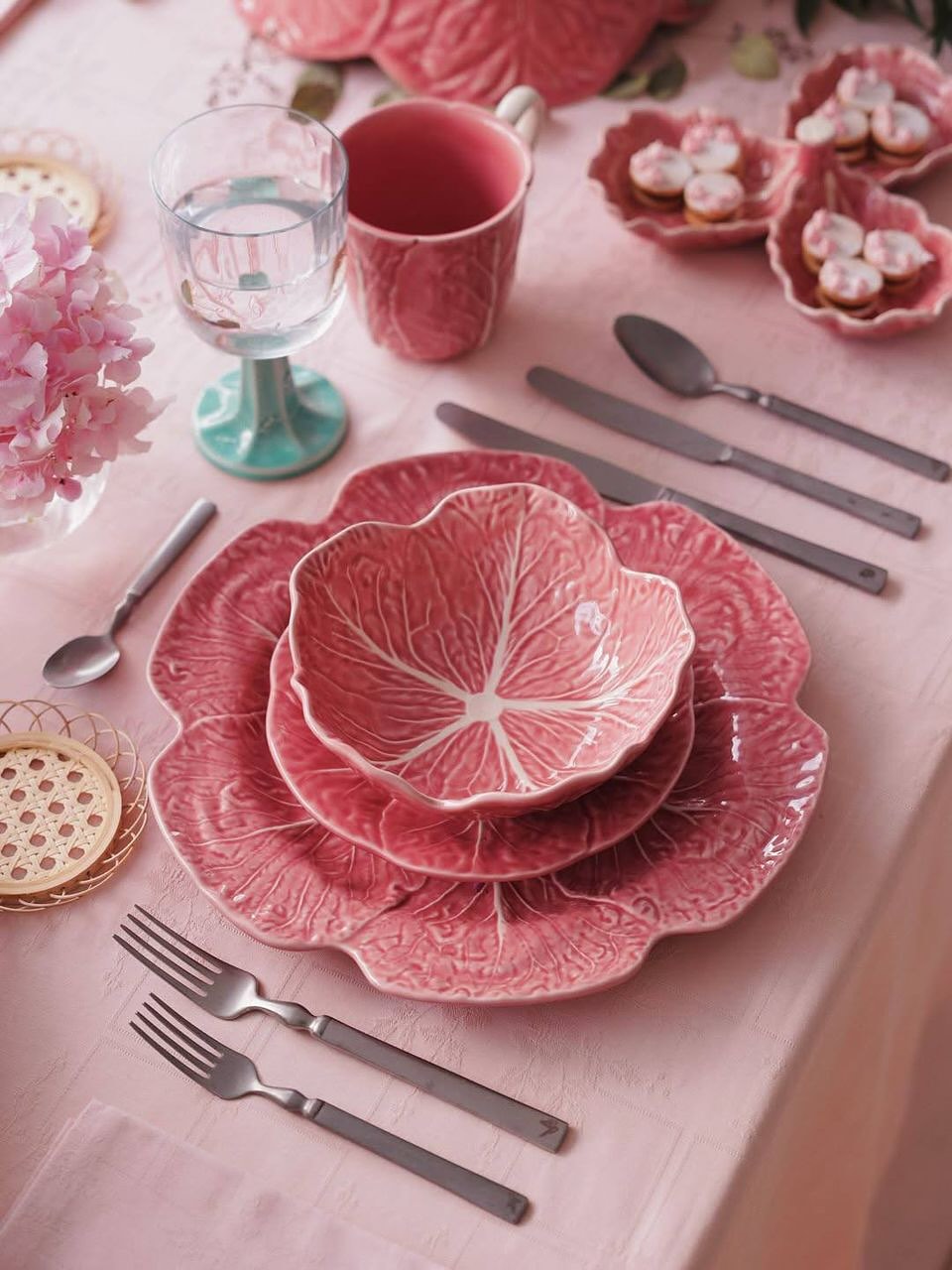 Bordallo Pinheiro 12Pcs Dinner Set - Cabbage Rose