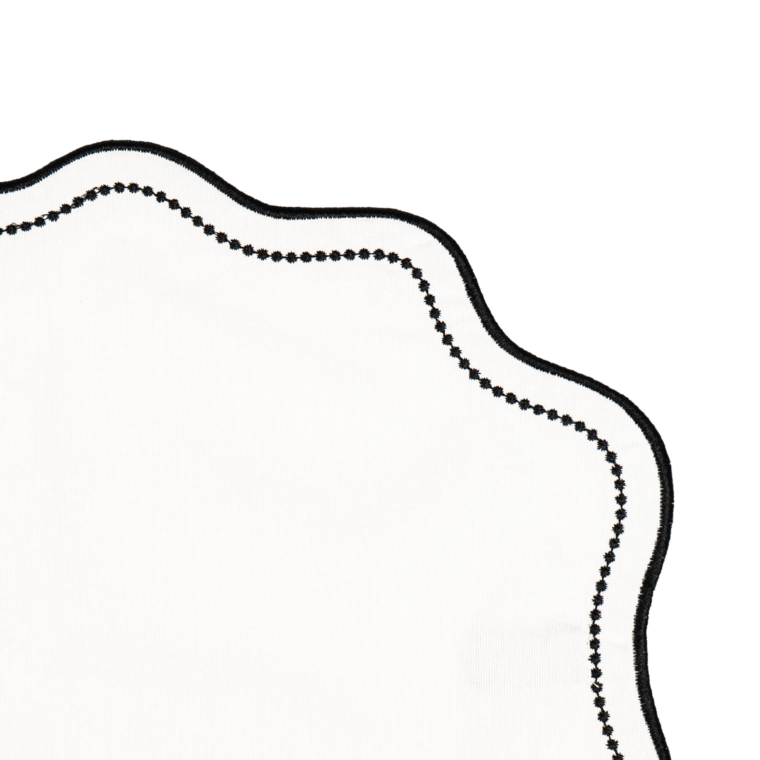 Artemis Pearly Placemat - Black