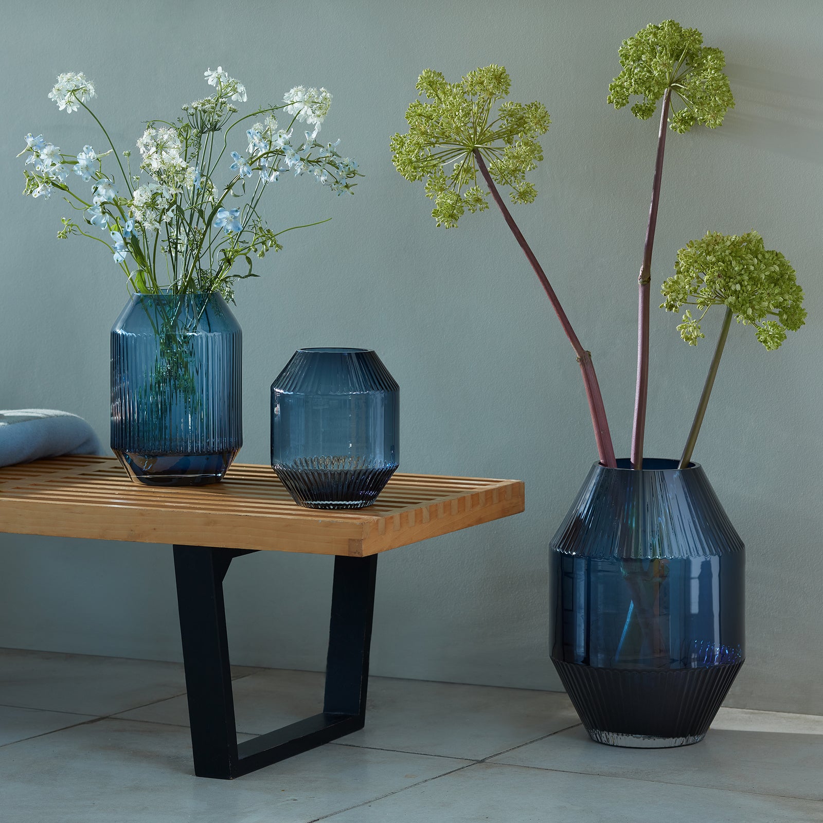 LSA International Rotunda Vase H15cm - Sapphire