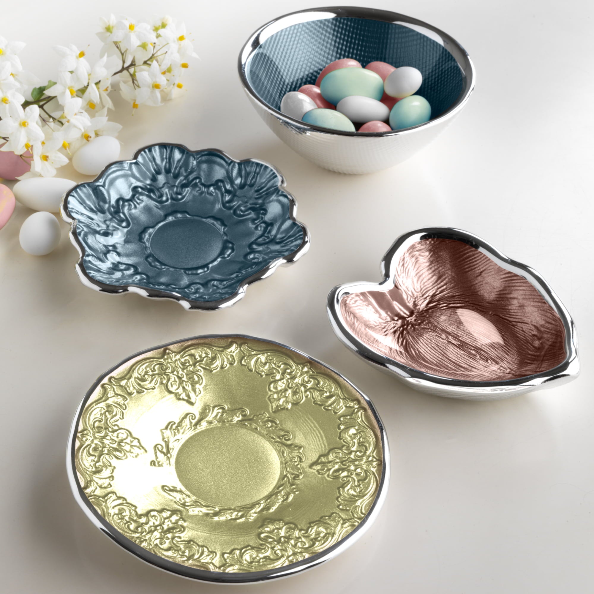 Dogale Silver Green Plane Embroidery Saucer