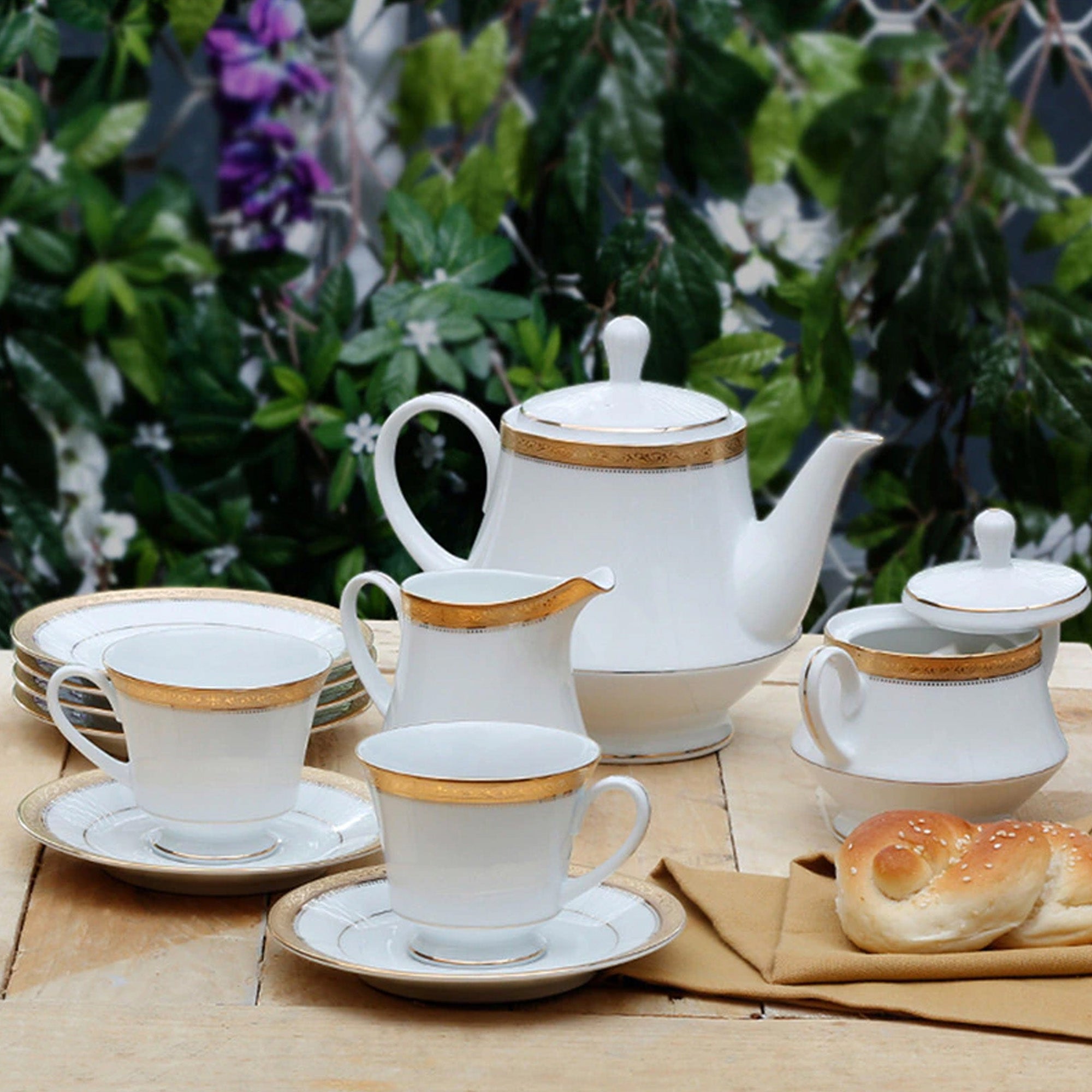 Noritake 96 Pcs Dinner And Tea Set for 12 Person - Signature Gold