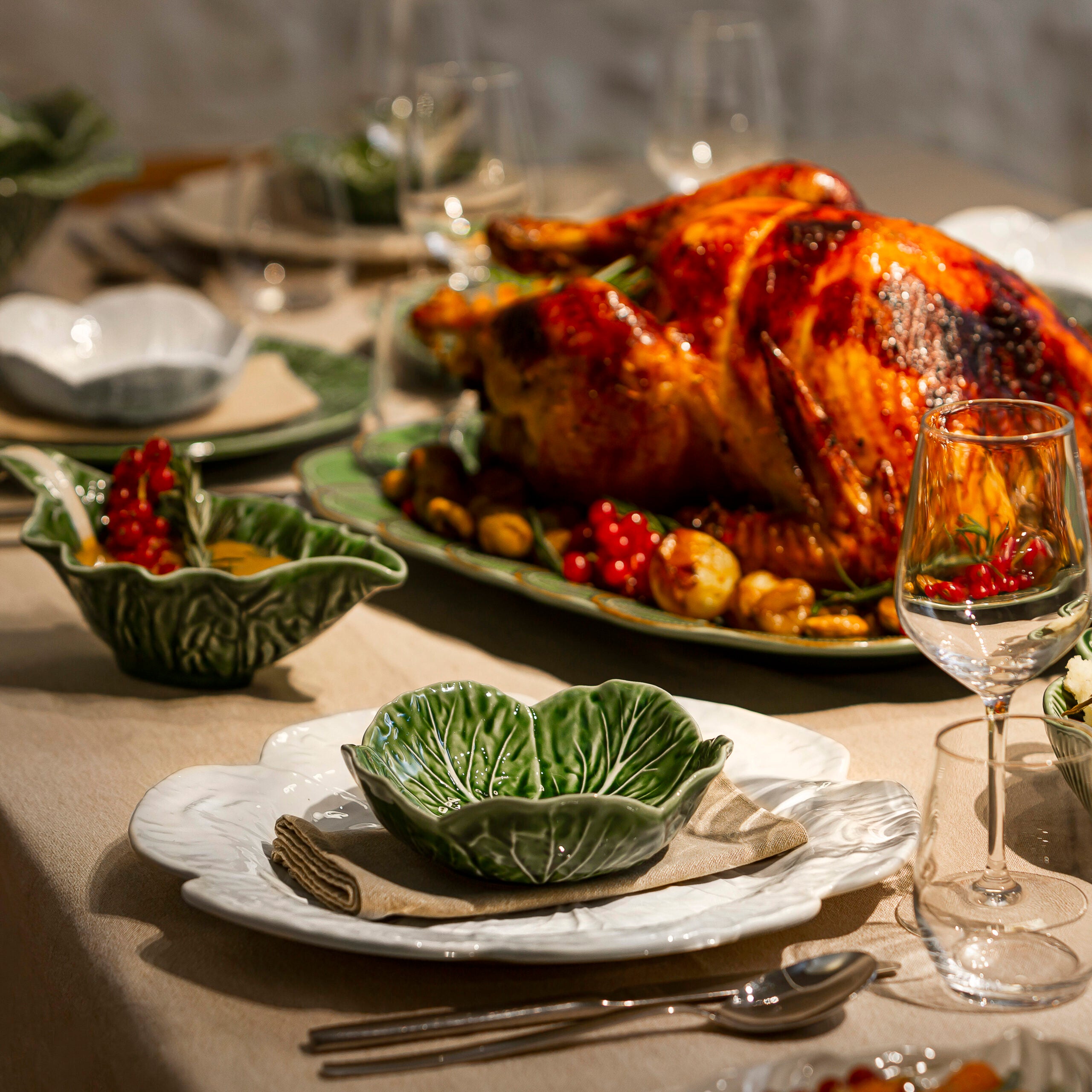 [GWP] Bordallo Pinheiro 12Pcs Dinner Set - Cabbage Beige