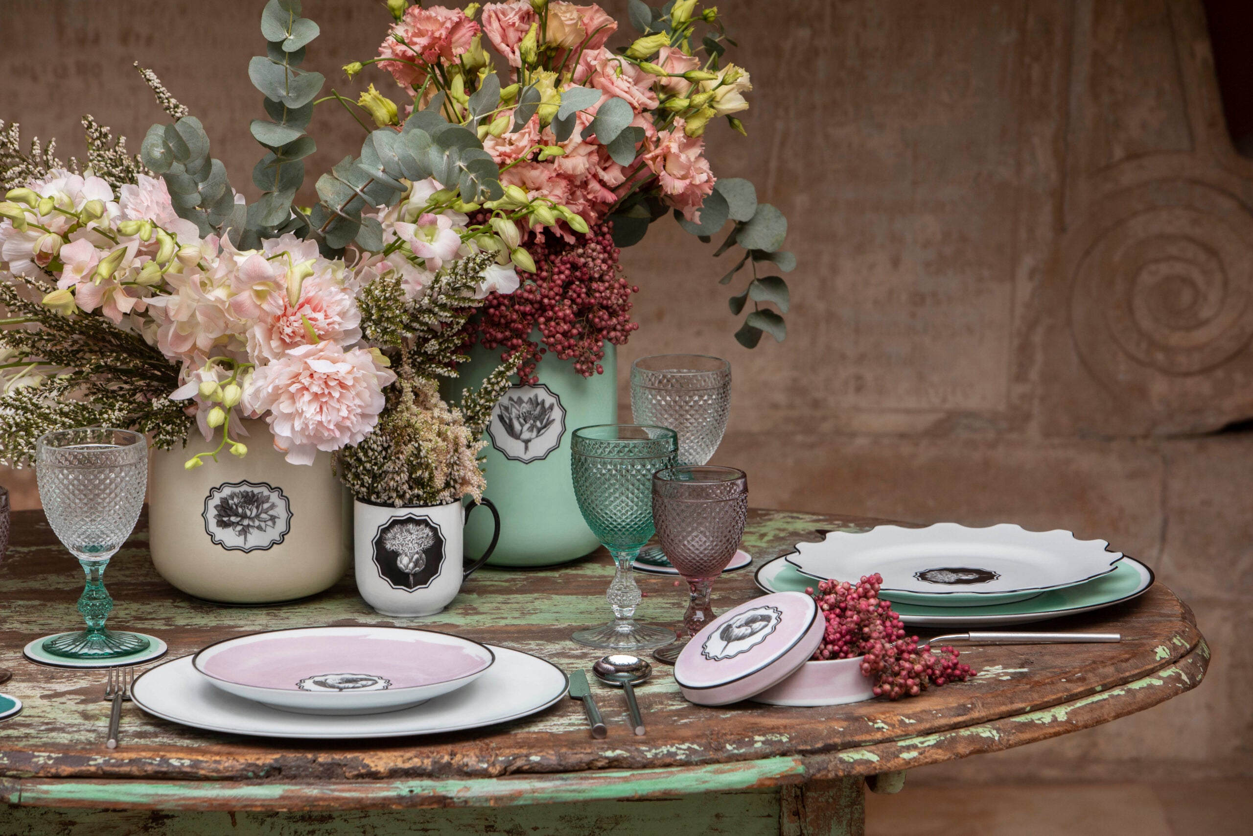 Vista Alegre Set 4 Dessert Plates - Herbariae