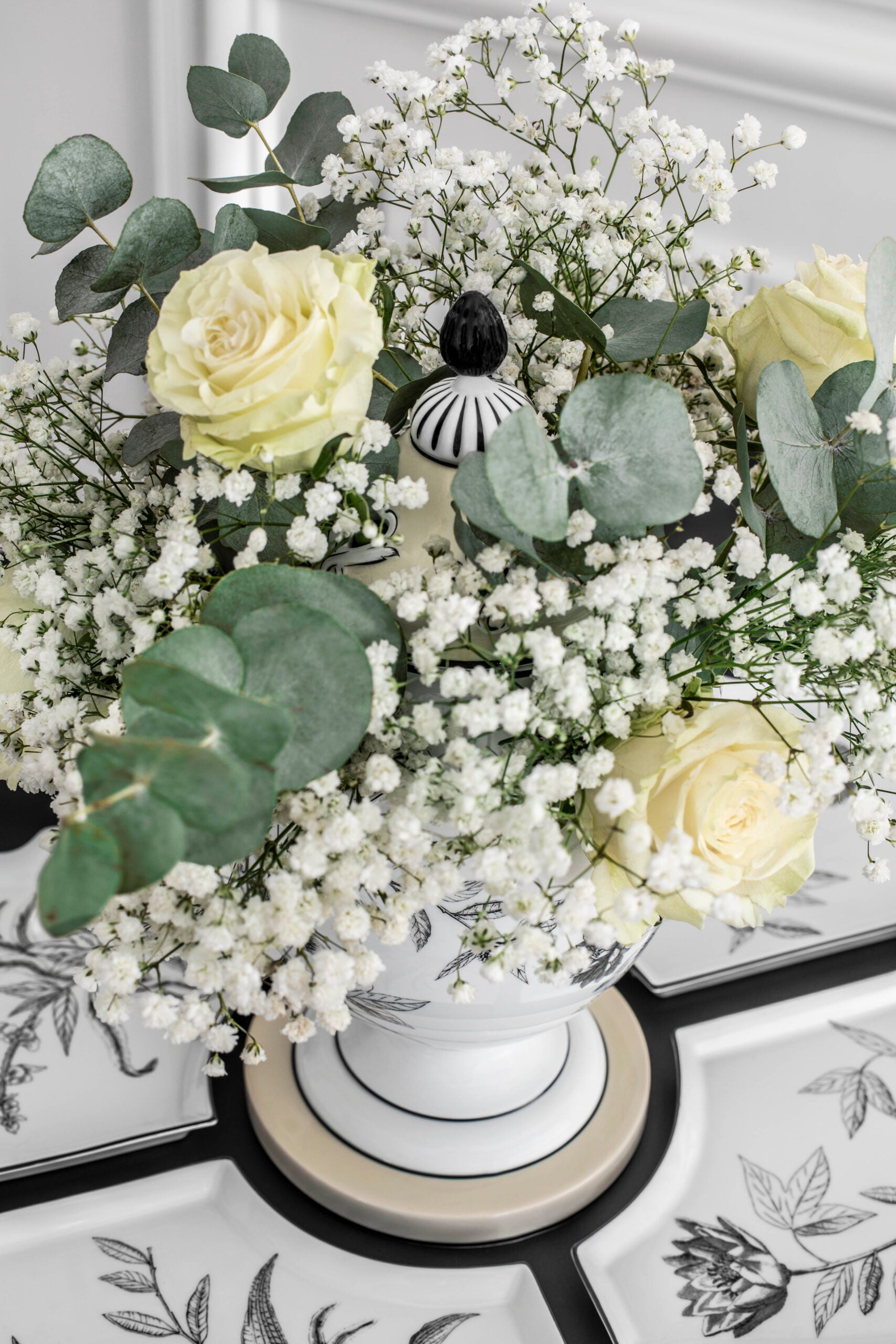 Vista Alegre Centerpiece - Herbariae Parade