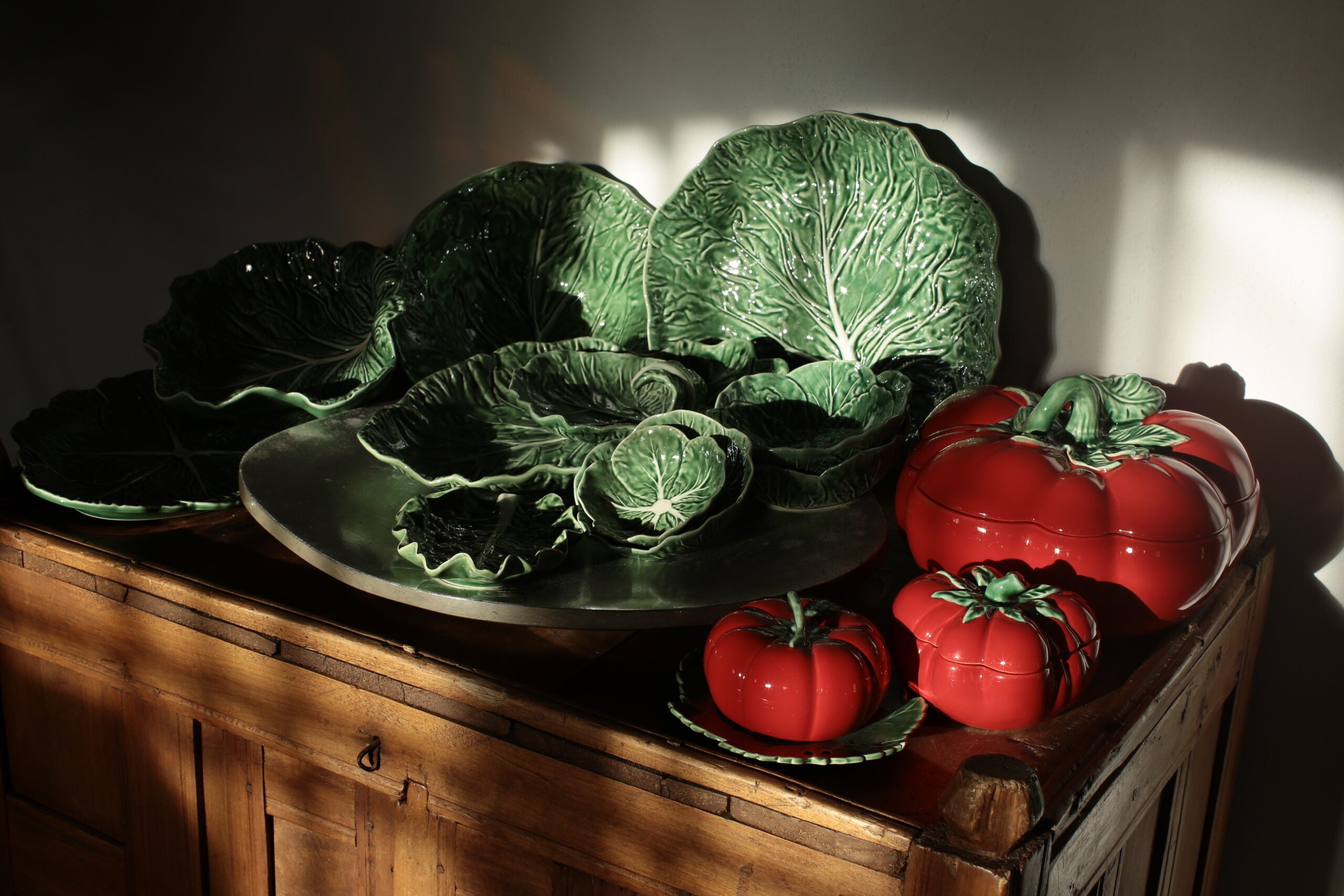 Bordallo Pinheiro Tea Cup &amp; Saucer - Natural Cabbage