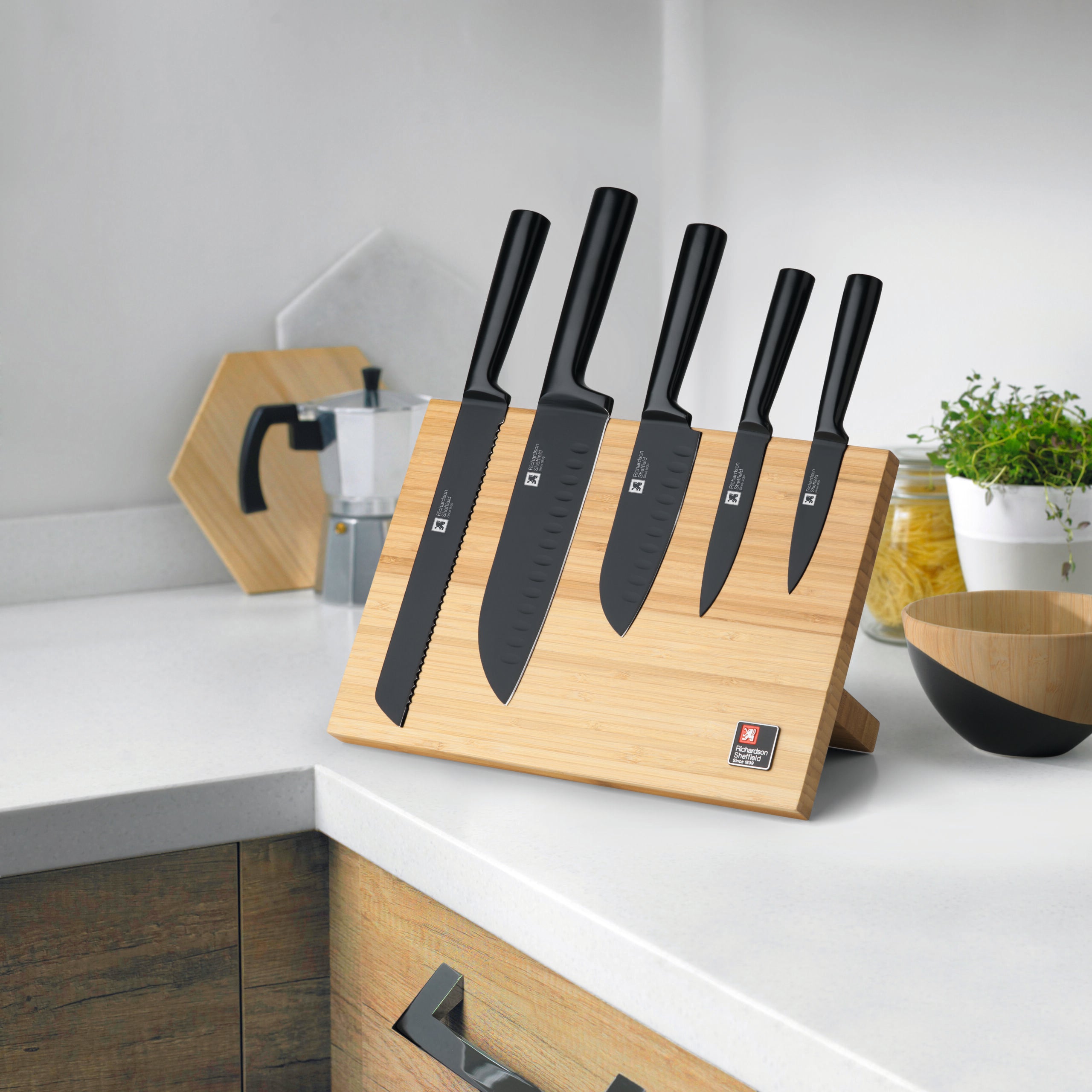 Richardson Sheffield NOX Magnetic Knife Block with 5 Piece Knife Set