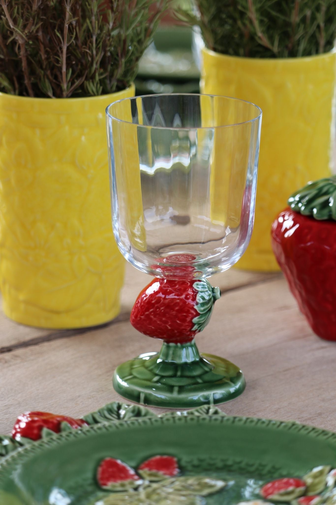 Bordallo Pinheiro Goblet Strawberries Stem - Carmen Strawberries