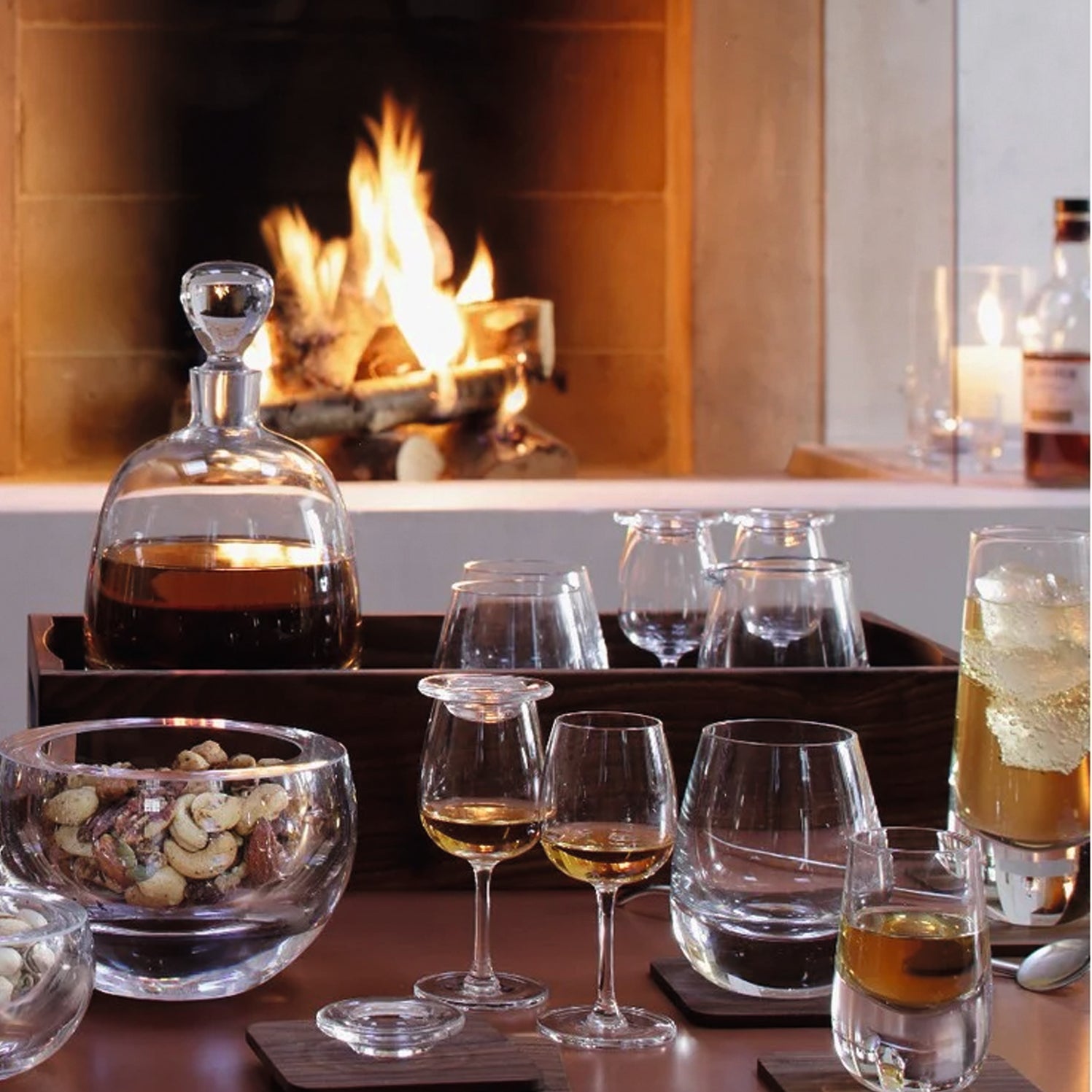 LSA International Whiskey Islay Connoisseur Set Clear & Walnut 44CM