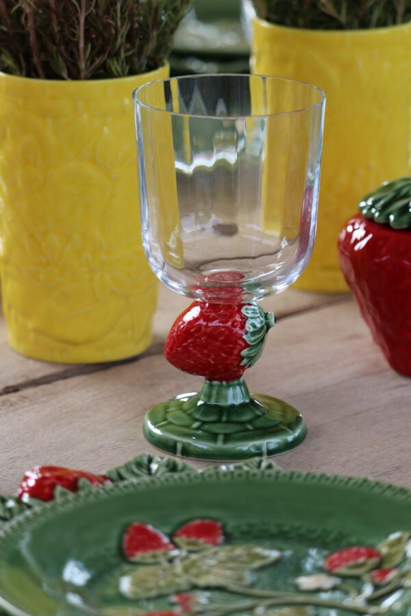 [Pre-order] Bordallo Pinheiro Goblet Strawberries Stem - Carmen Strawberries - Image 3